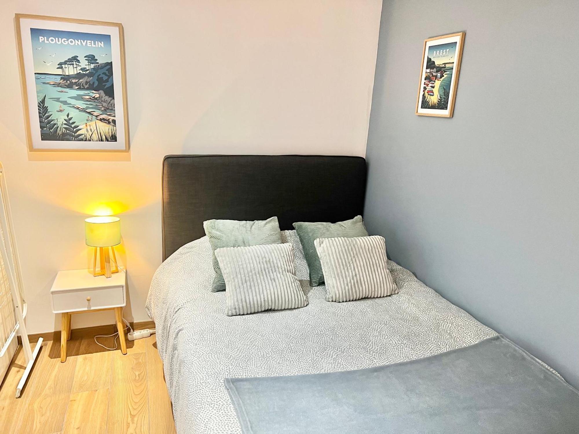 Appartements Meubles Brest Saint Marc מראה חיצוני תמונה